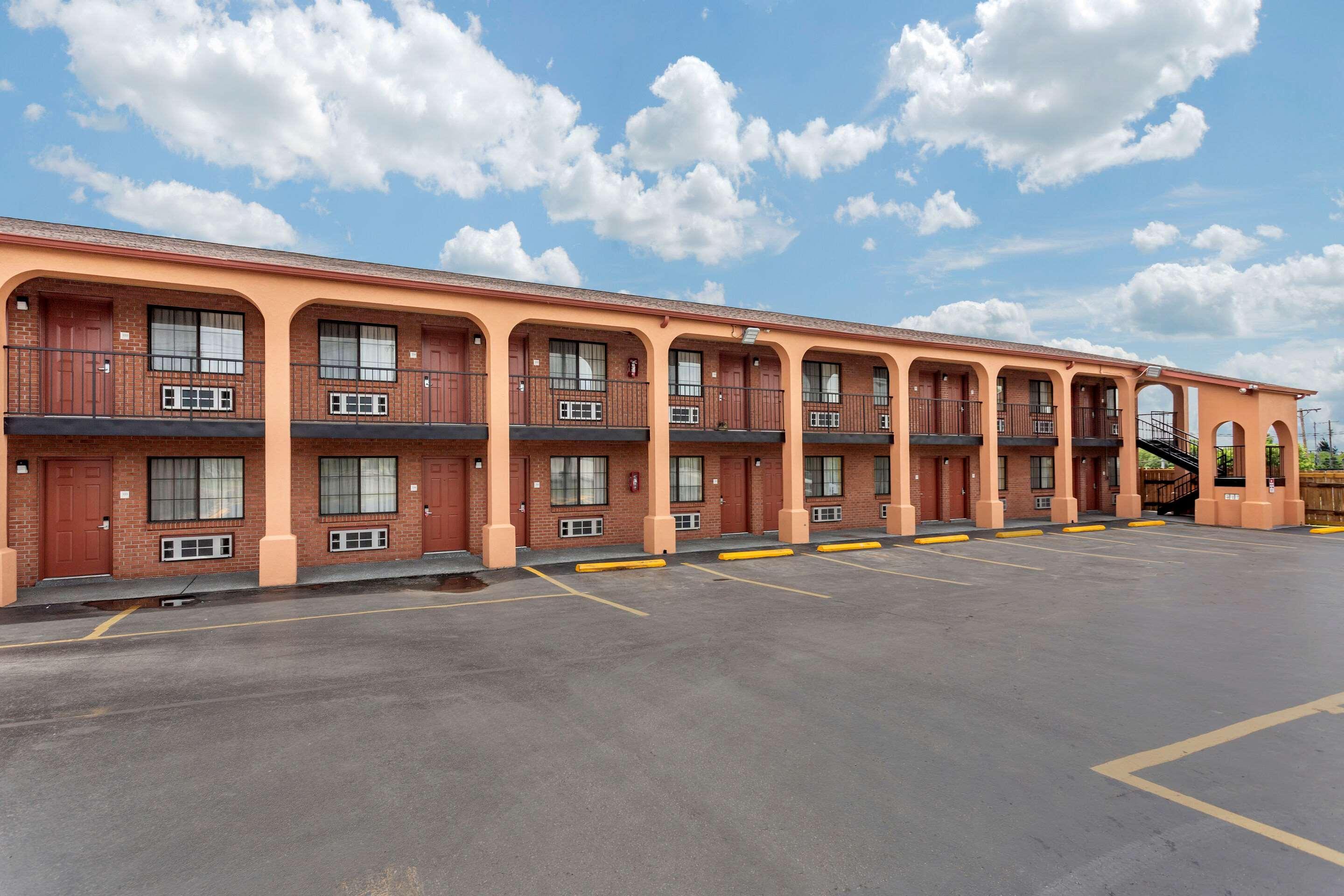 Motel Econo North - Opryland 2*