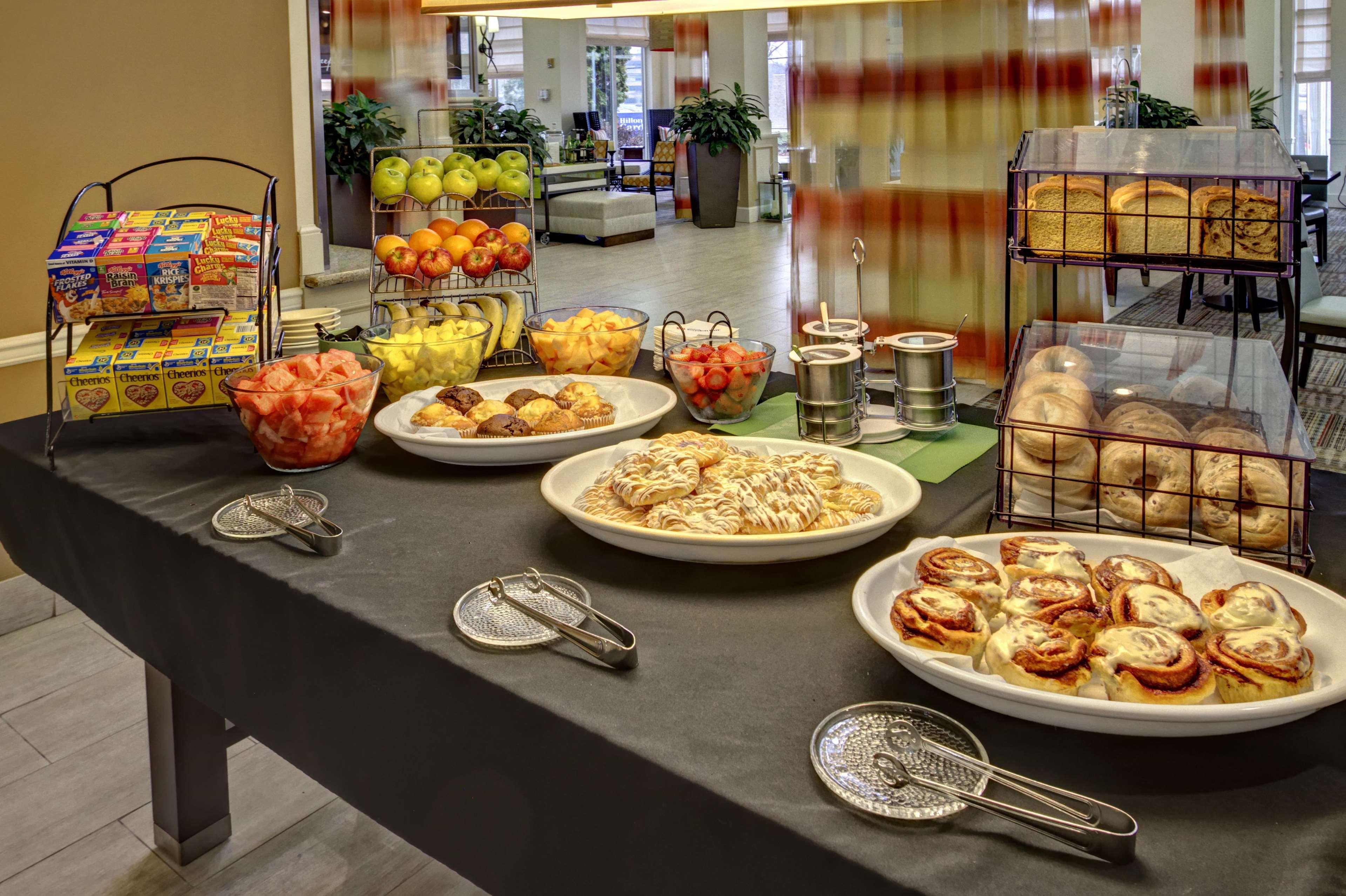 Hilton Garden Airport Hotel 3*