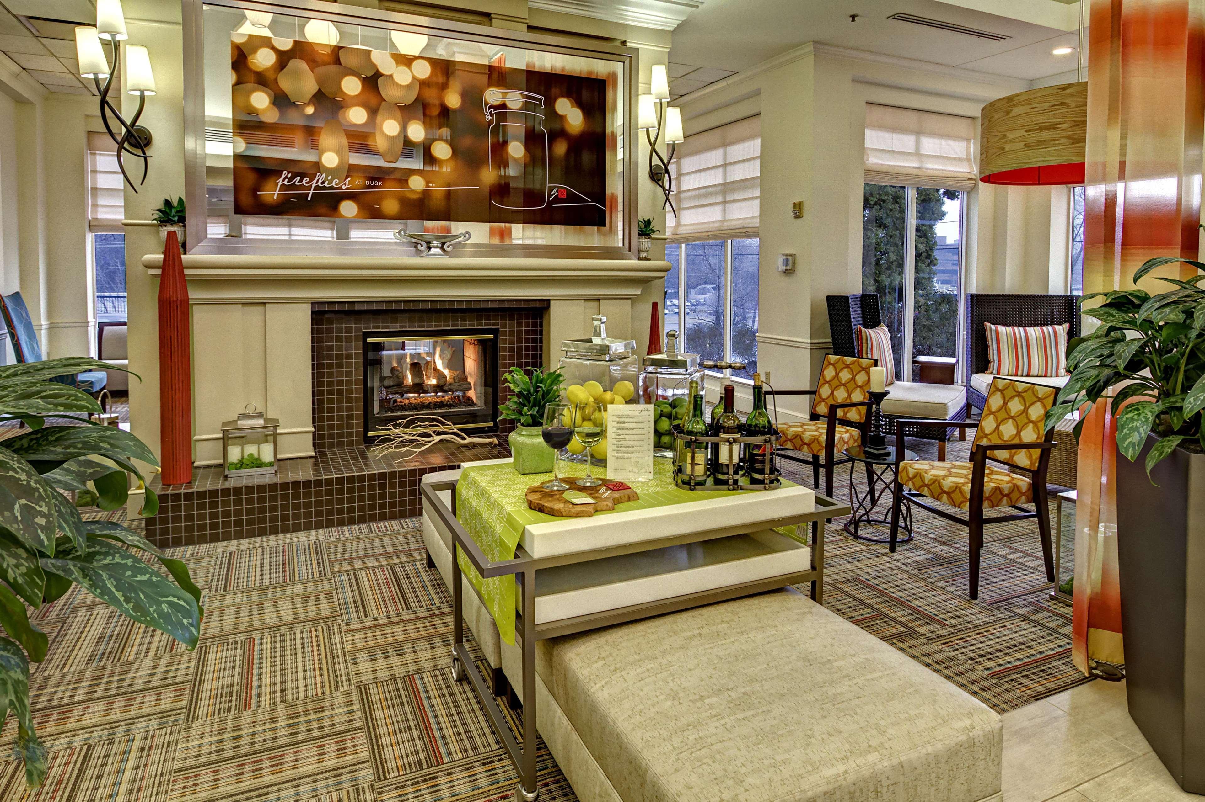 Hilton Garden Airport Hotel Nashville