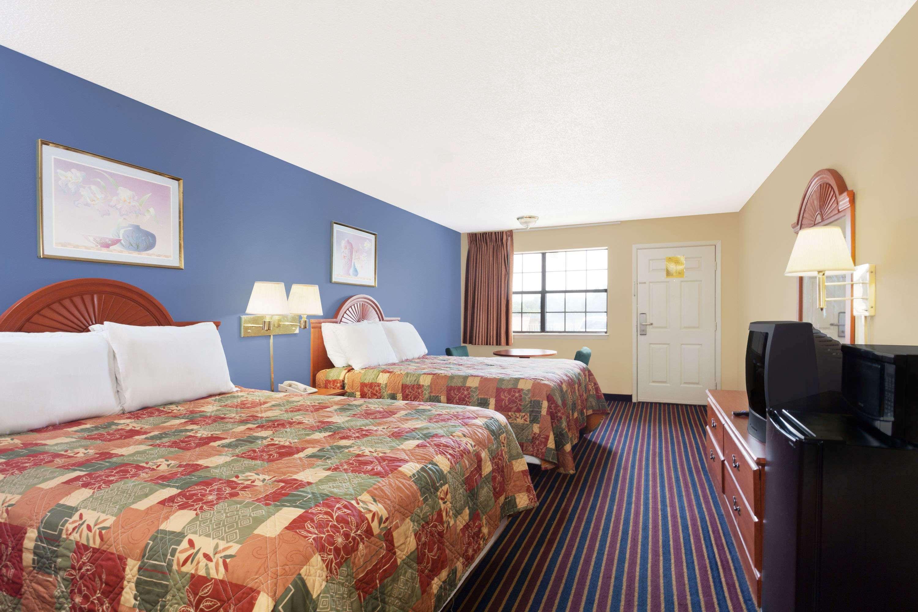 Hotel Days By Wyndham Downtown-nashville West Trinity Lane