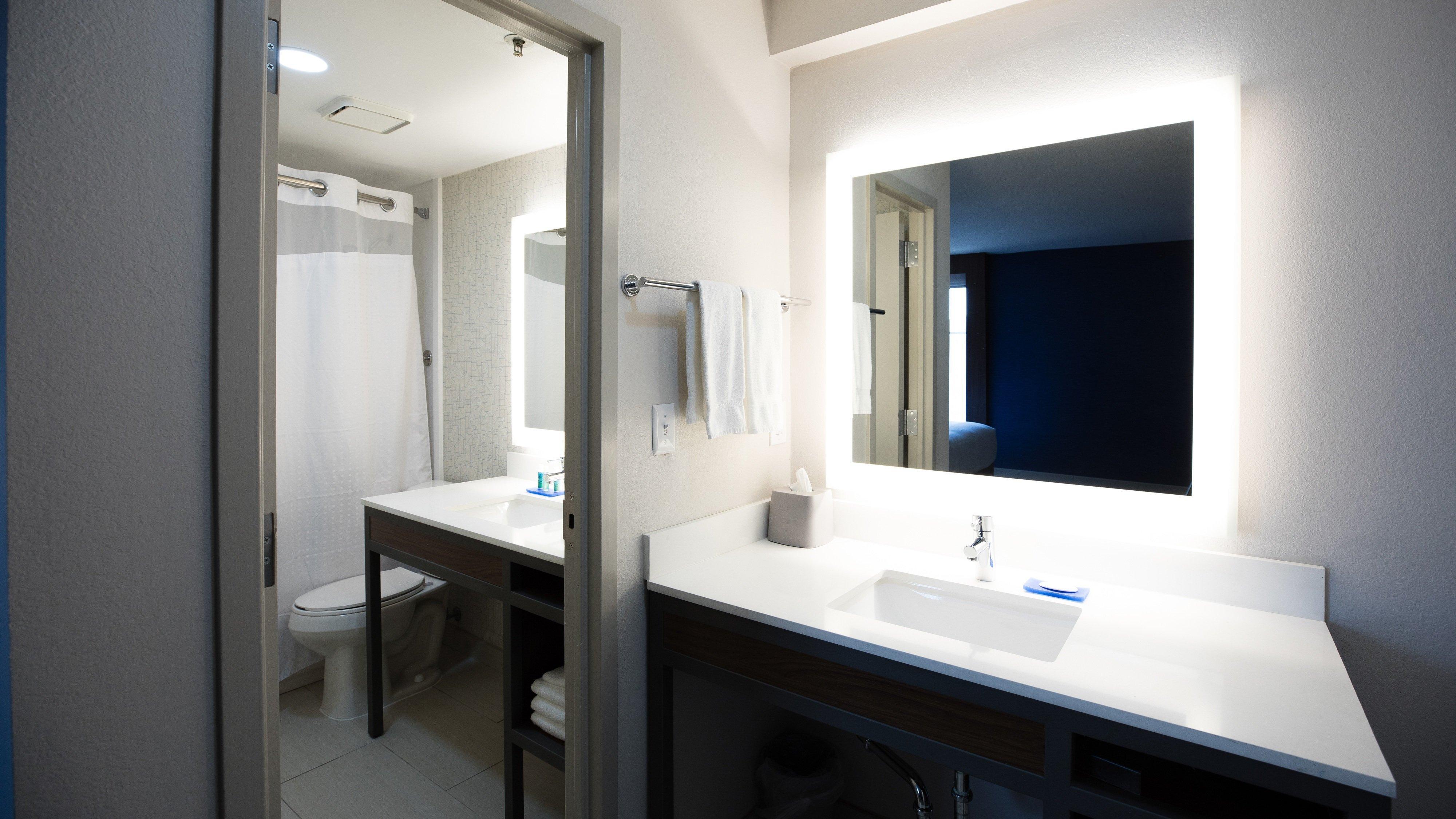 Hotel Holiday Express Nashville-downtown - Broadway By Ihg Nashville