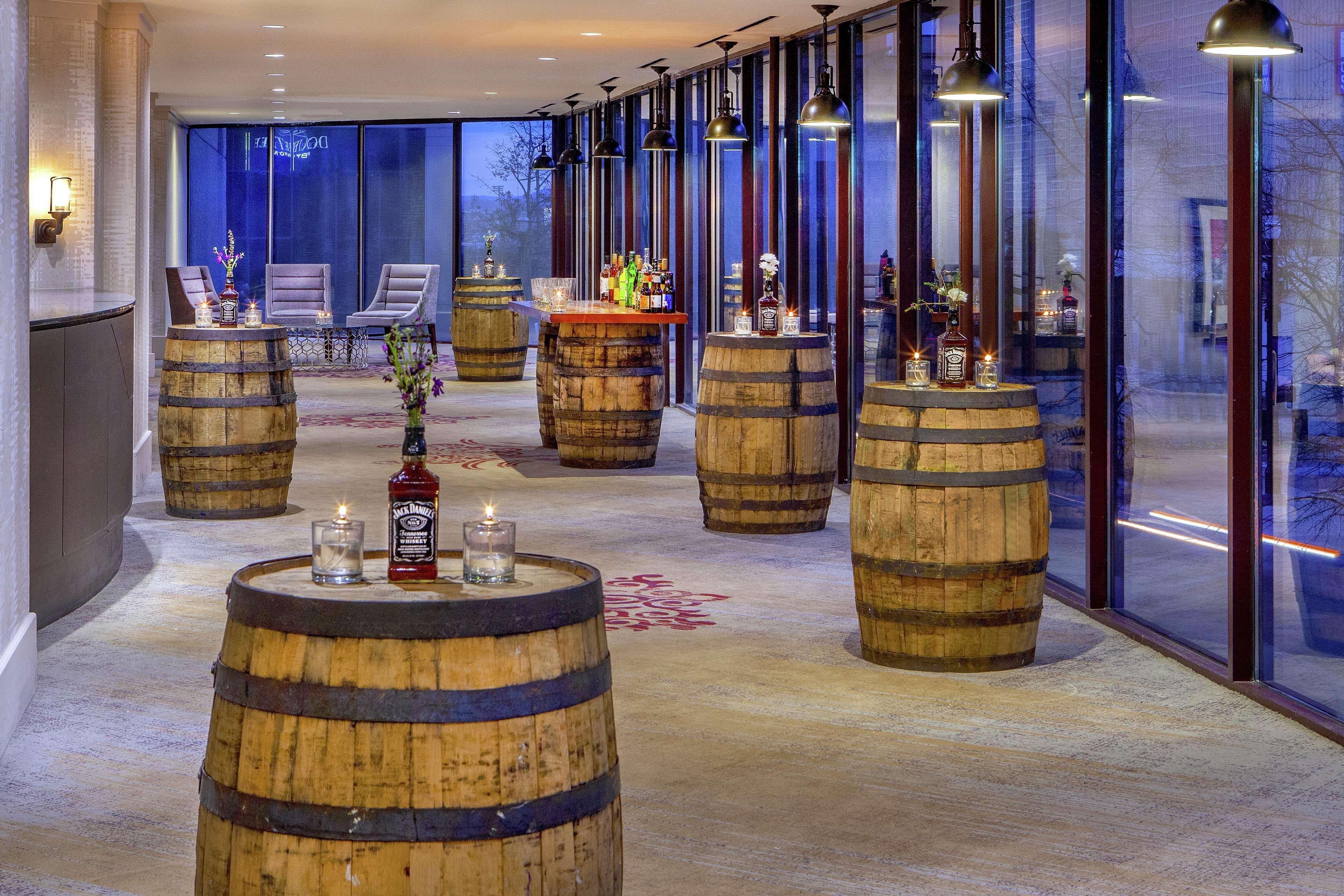 Hotel Doubletree By Hilton Downtown Nashville