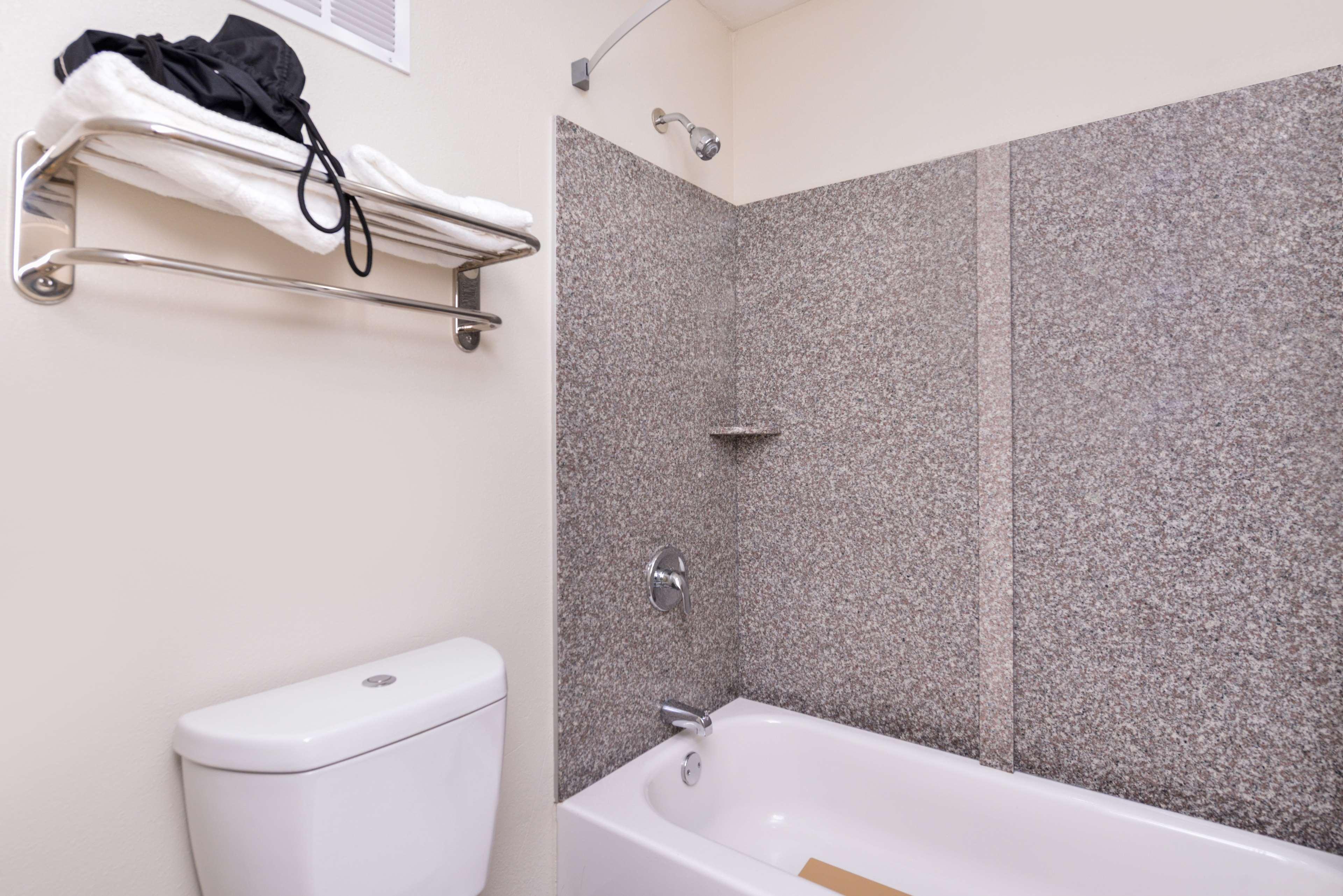 Americas Value Inn-nashville/airport South 2*