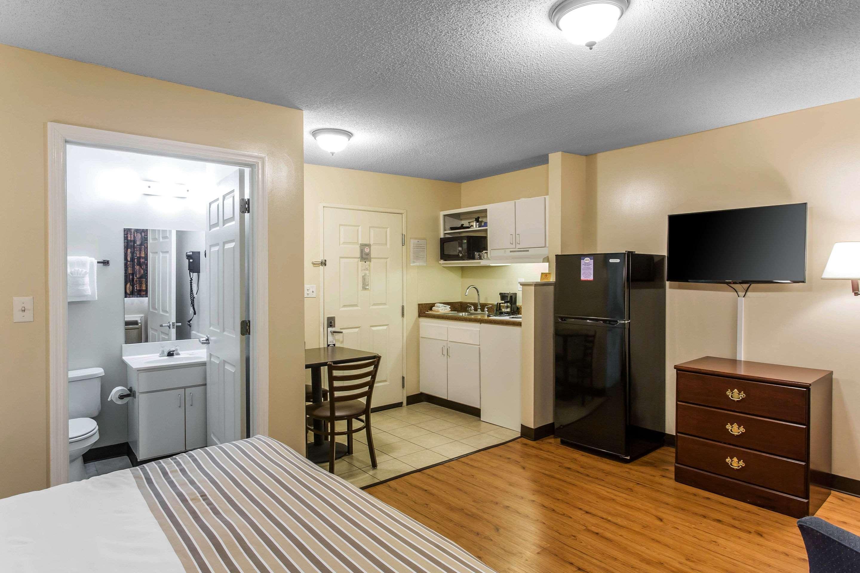Suburban Extended Hermitage Nashville