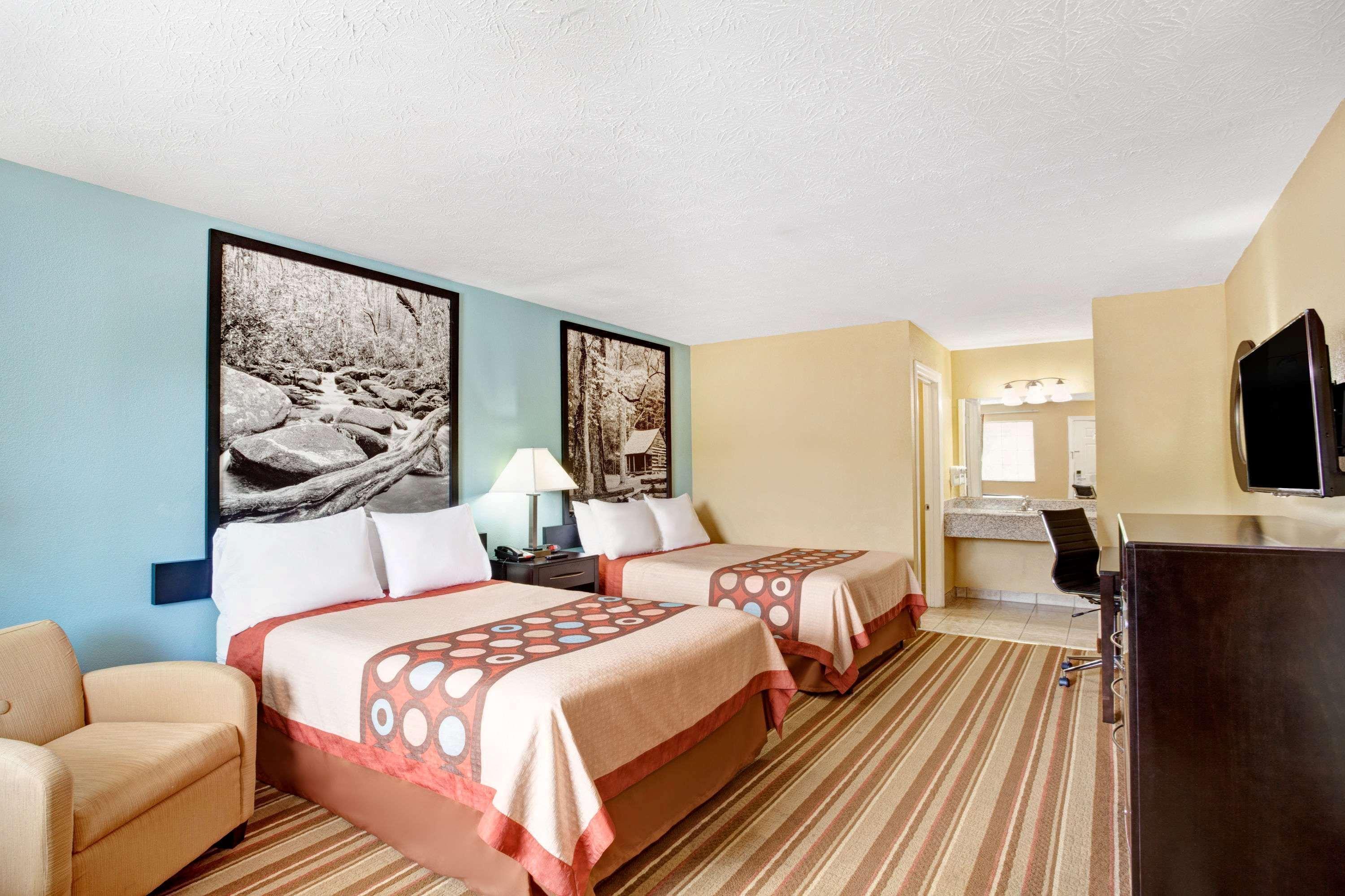 Hotel Super 8 By Wyndham Whites Creek/ Nw Area