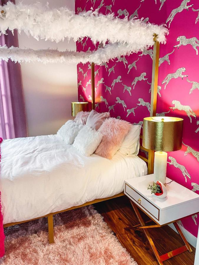 Holiday home Dolly's Delight - Boutique Bliss Mins From Broadway *