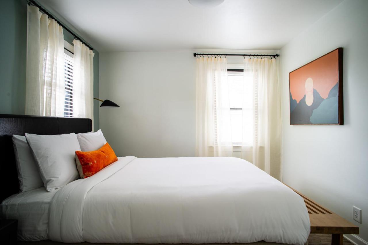 Apartment Abode - Marathon Village Near Downtown *