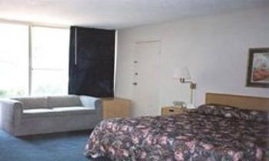 Knights Hotel