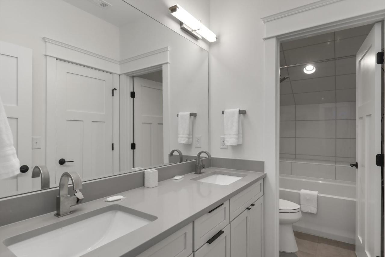 Germantown Gem On 5th Holiday home *