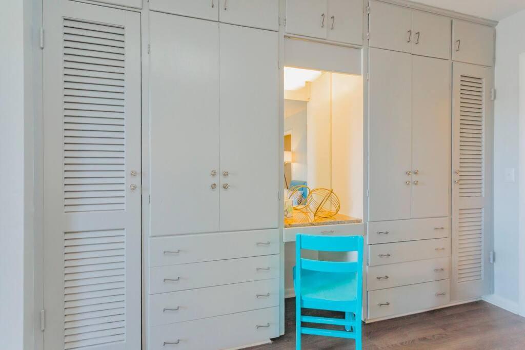 Hillview Studio - Seasonal Pool Holiday home *