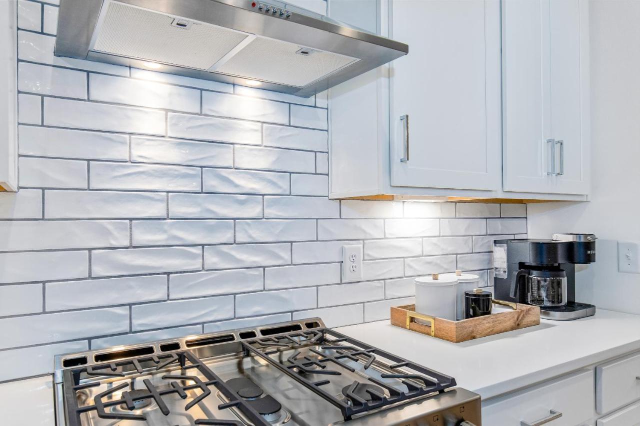 Park West 7 Hotel 3*