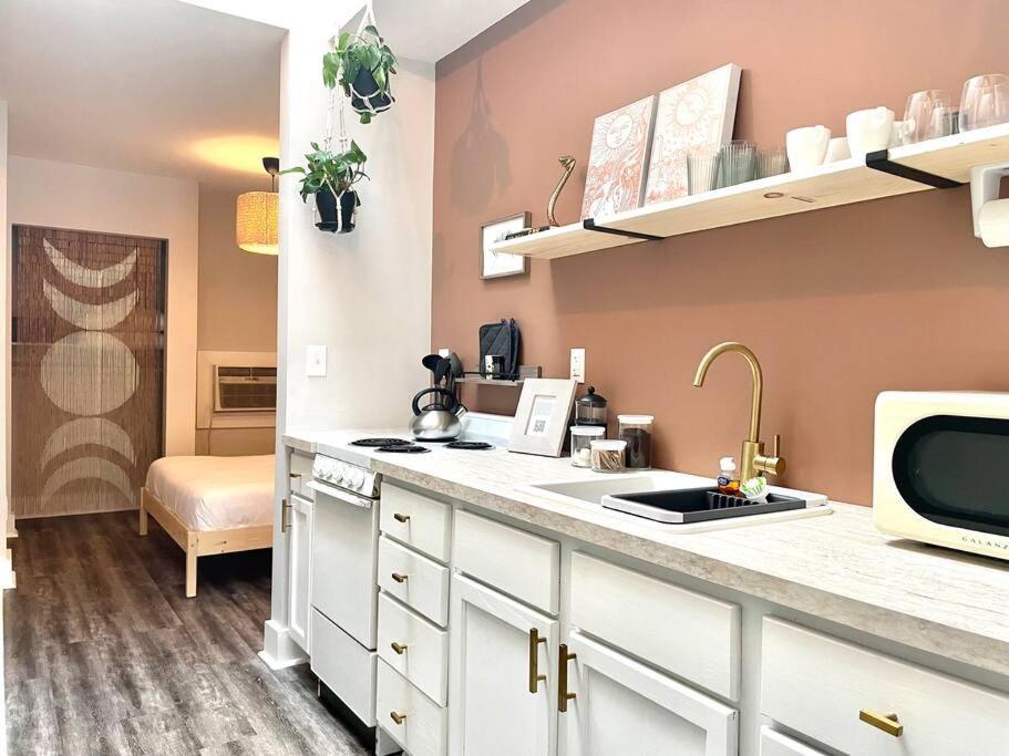 Geodis Park In Weho Apartment