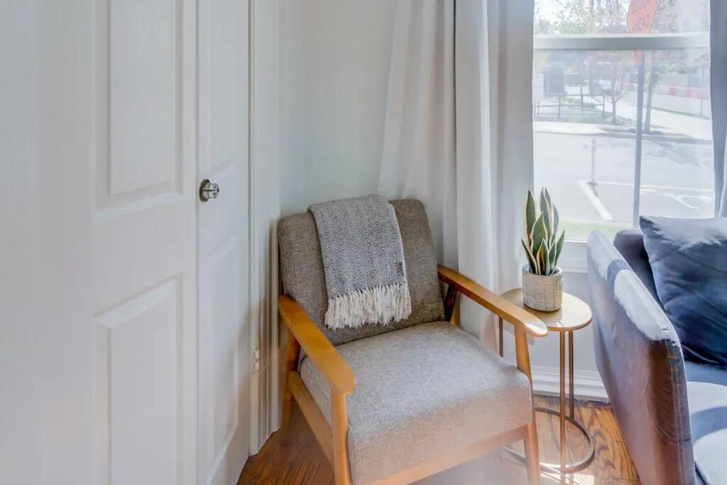 On Broadway Apartment
