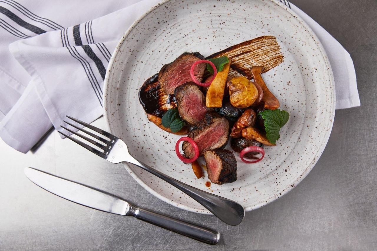 Hotel Renaissance Nashville