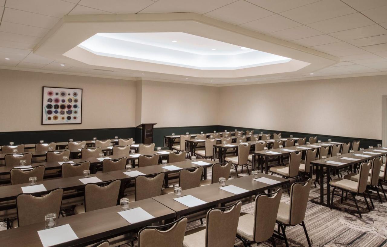 Loews At Vanderbilt Plaza Hotel 4*