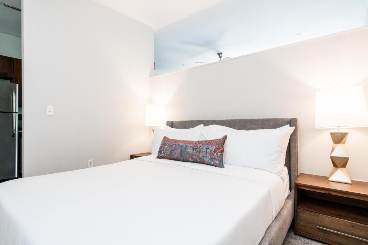 Apartment Cozysuites Musicrow Astonishing With Free Parking 07 Nashville