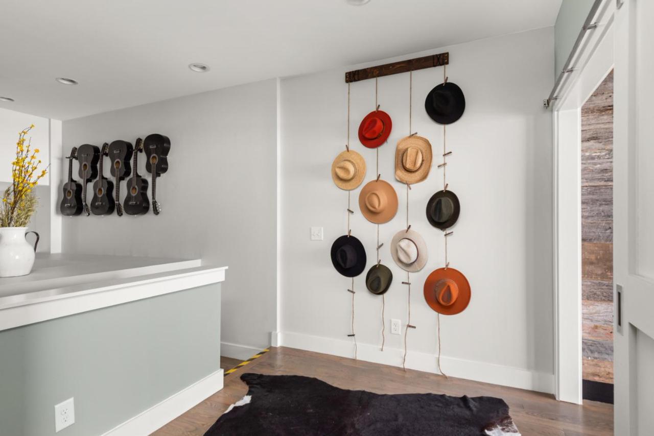 Holiday home Vibe On Centennial W Garage And Billiards *