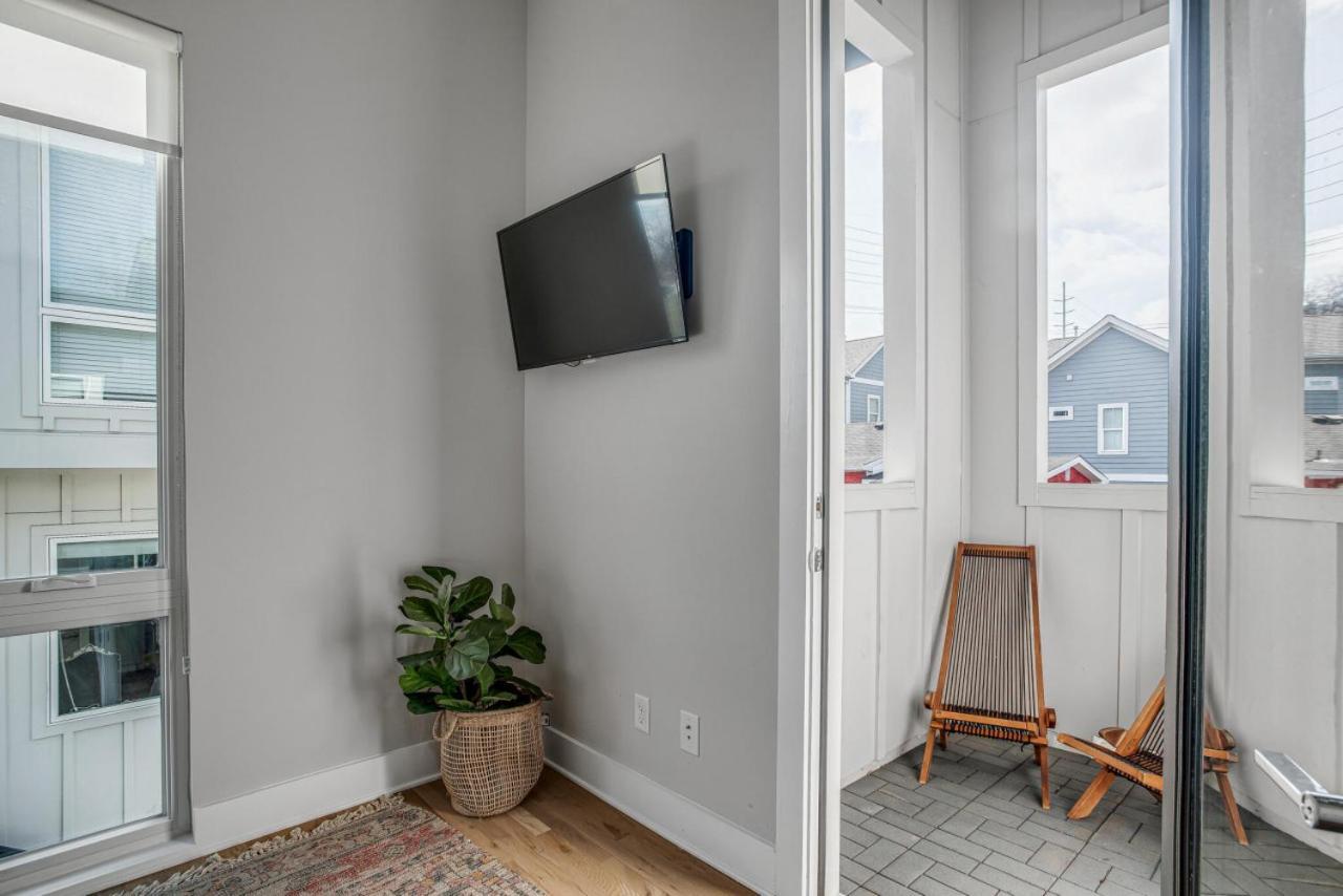 Serene Boho Chic Home-mins To Dt Holiday home *