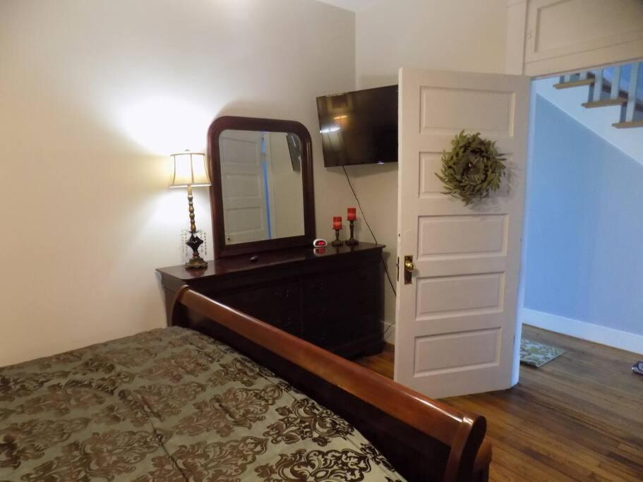 Captain's Quarters East Nashville, Tn Holiday home