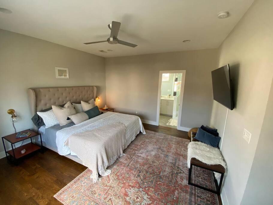 Modern Luxury Rooftop Deck, 3 Mi To Downtown