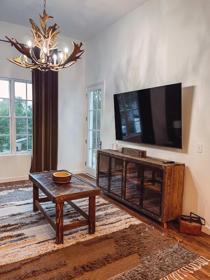 Holiday home Rustic Chic - Boutique Luxe Near Broadway *