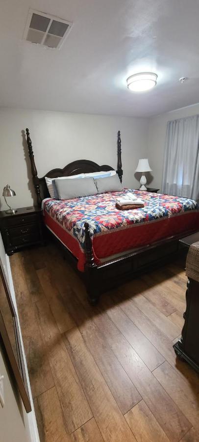 Apartment Captain's Quarters Riverfront #2 *