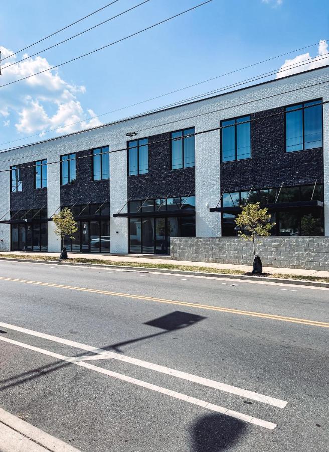 Rustic Chic - Boutique Luxe Near Broadway *