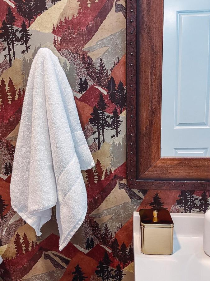 Rustic Chic - Boutique Luxe Near Broadway Holiday home