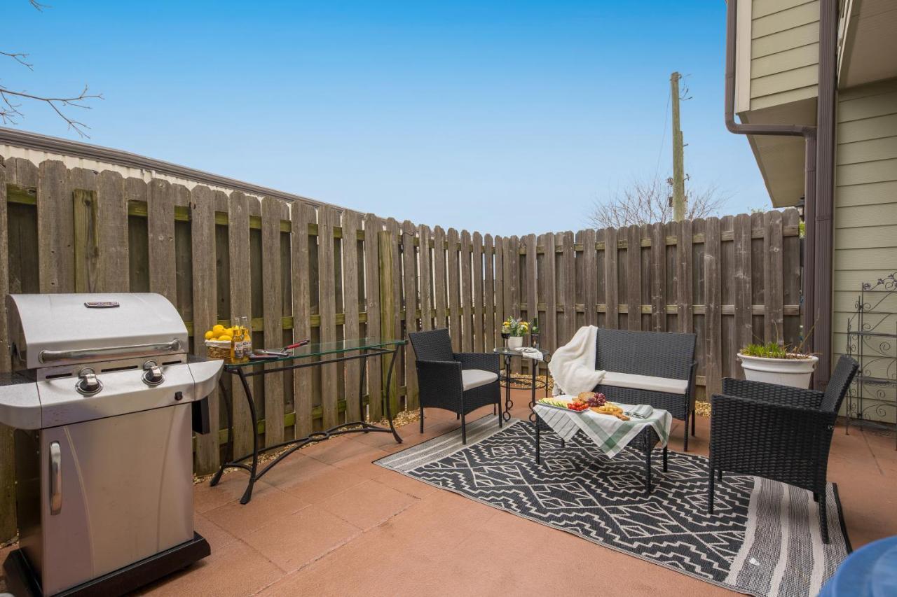 Relax In Style Near The Heart Of Music Holiday home