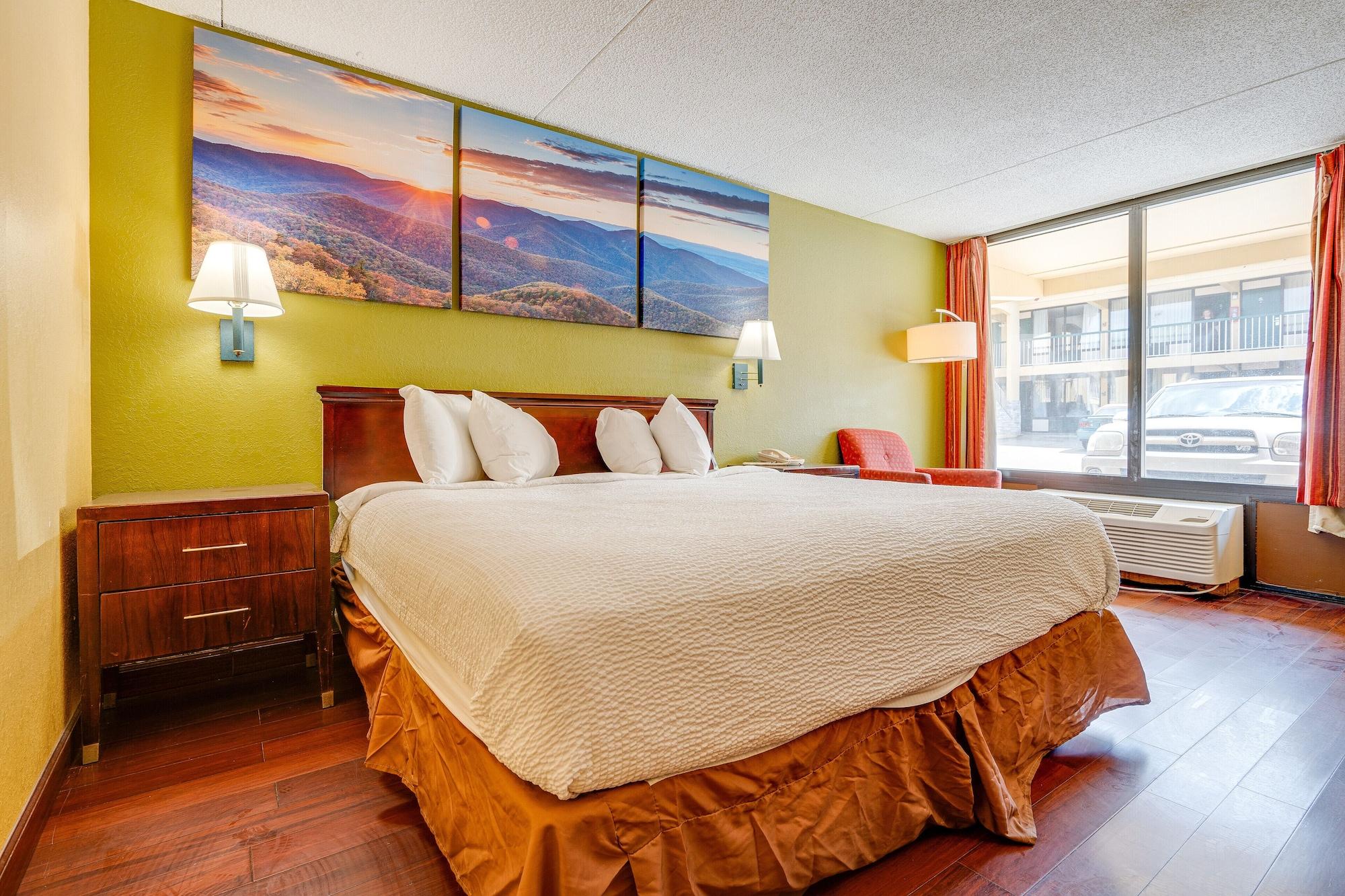 Hotel Days By Wyndham Saint Thomas West Hospital