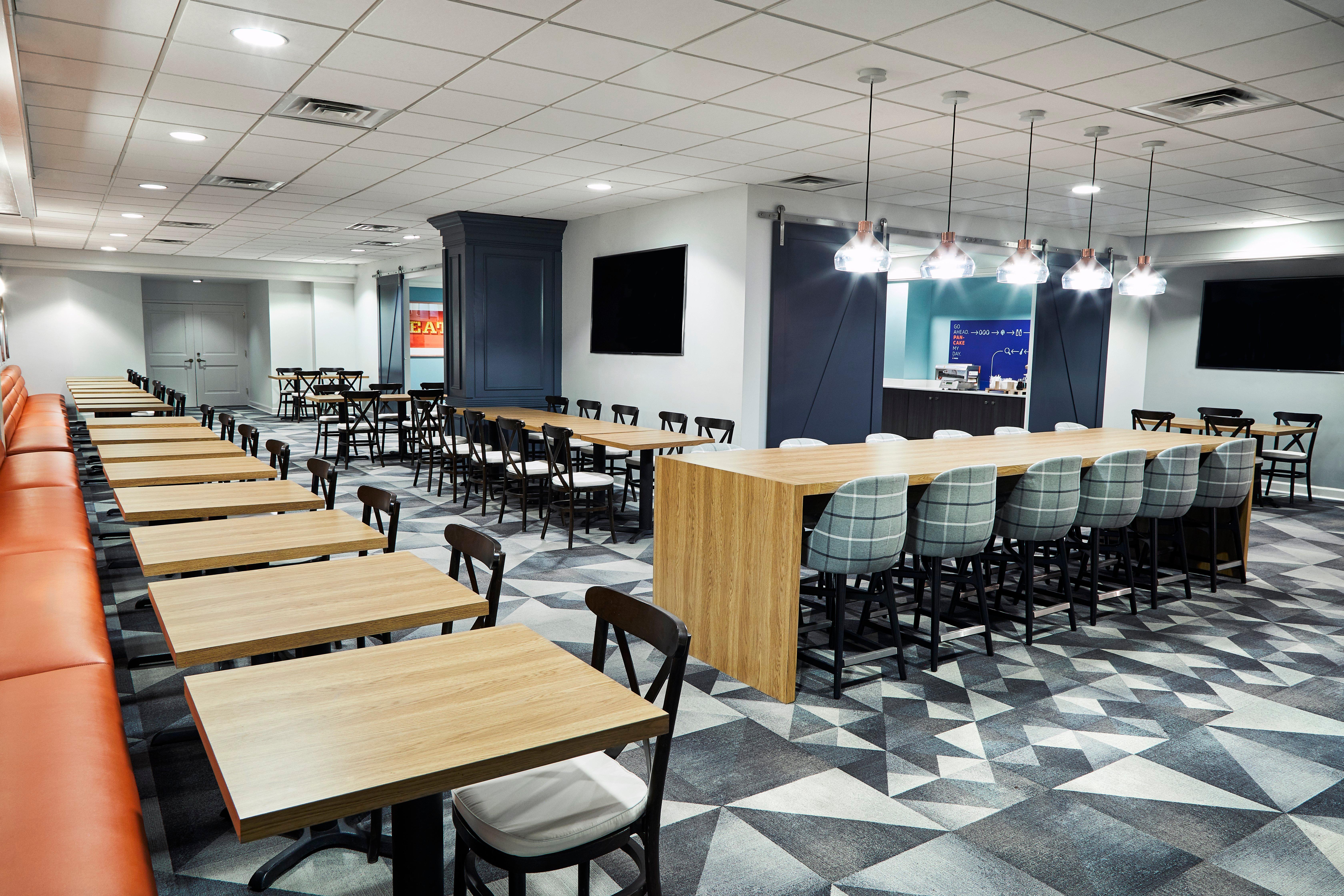 Holiday Express Nashville-downtown - Broadway By Ihg Nashville