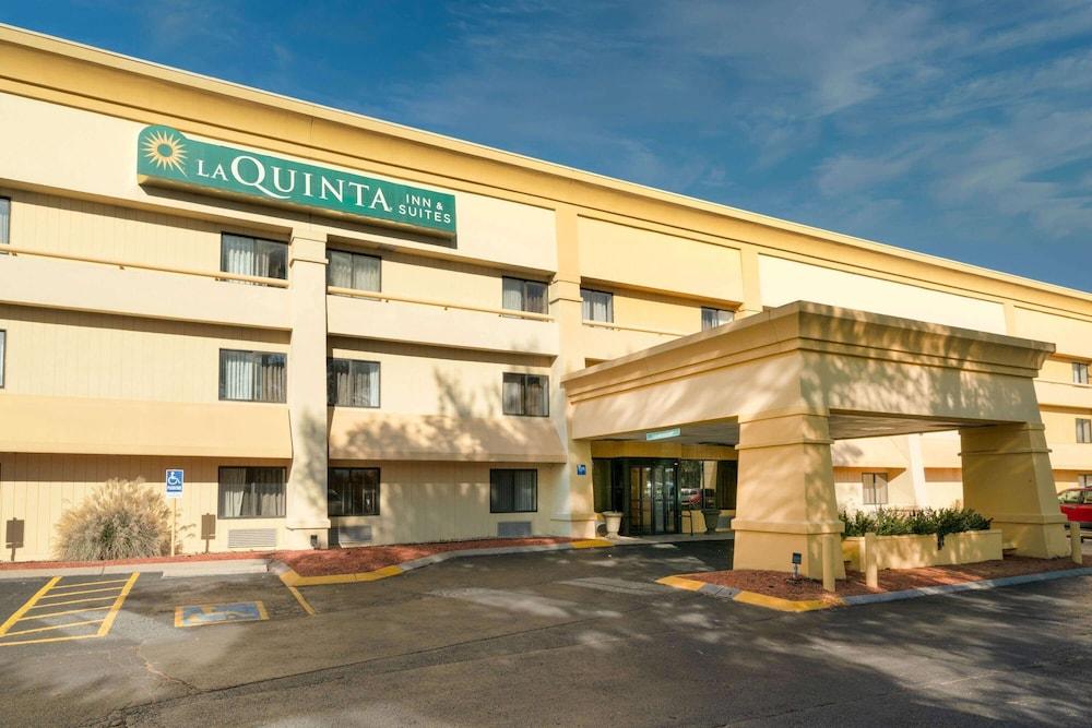 Hotel La Quinta By Wyndham Airport