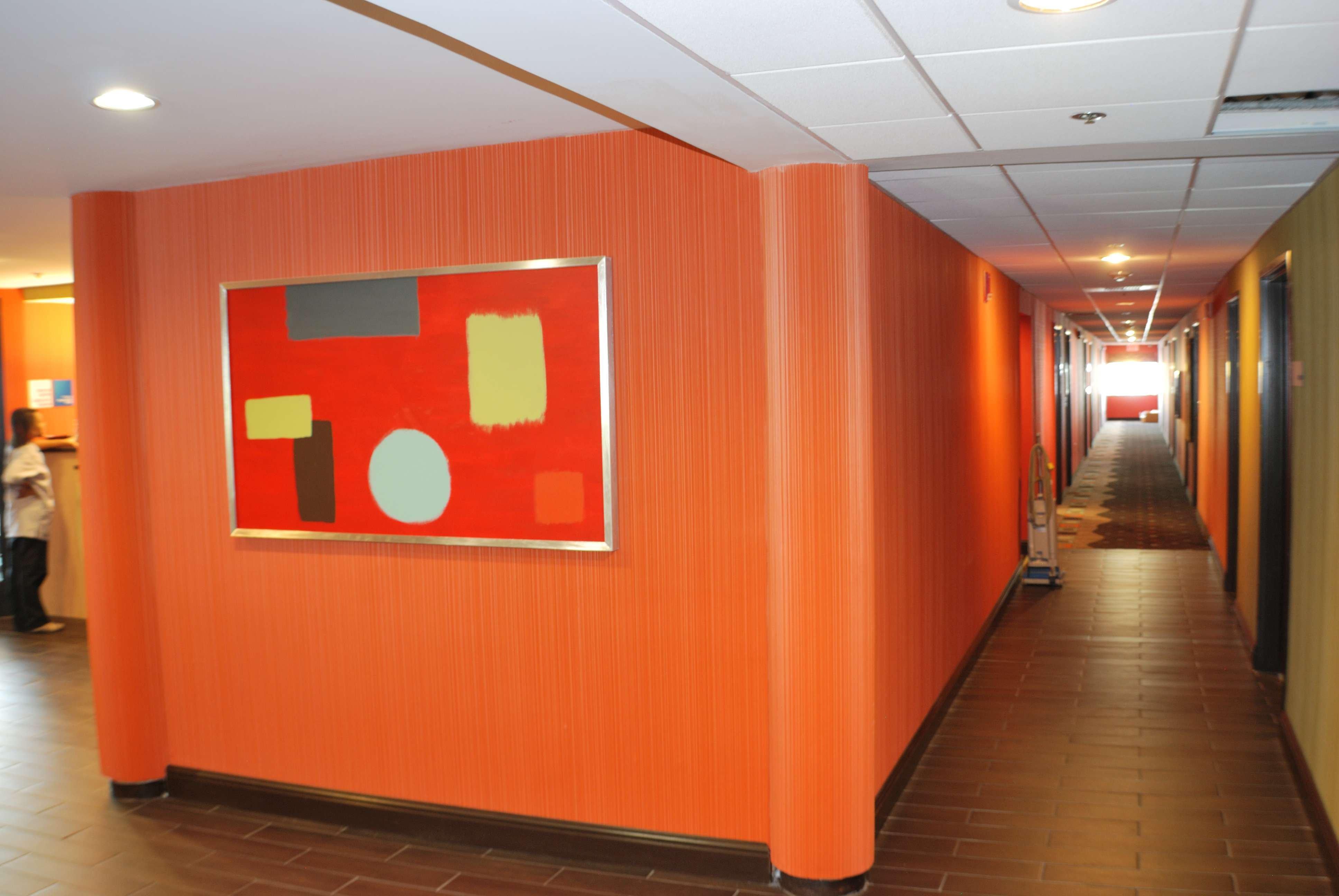 Holiday Express W-i40 By Ihg 3*
