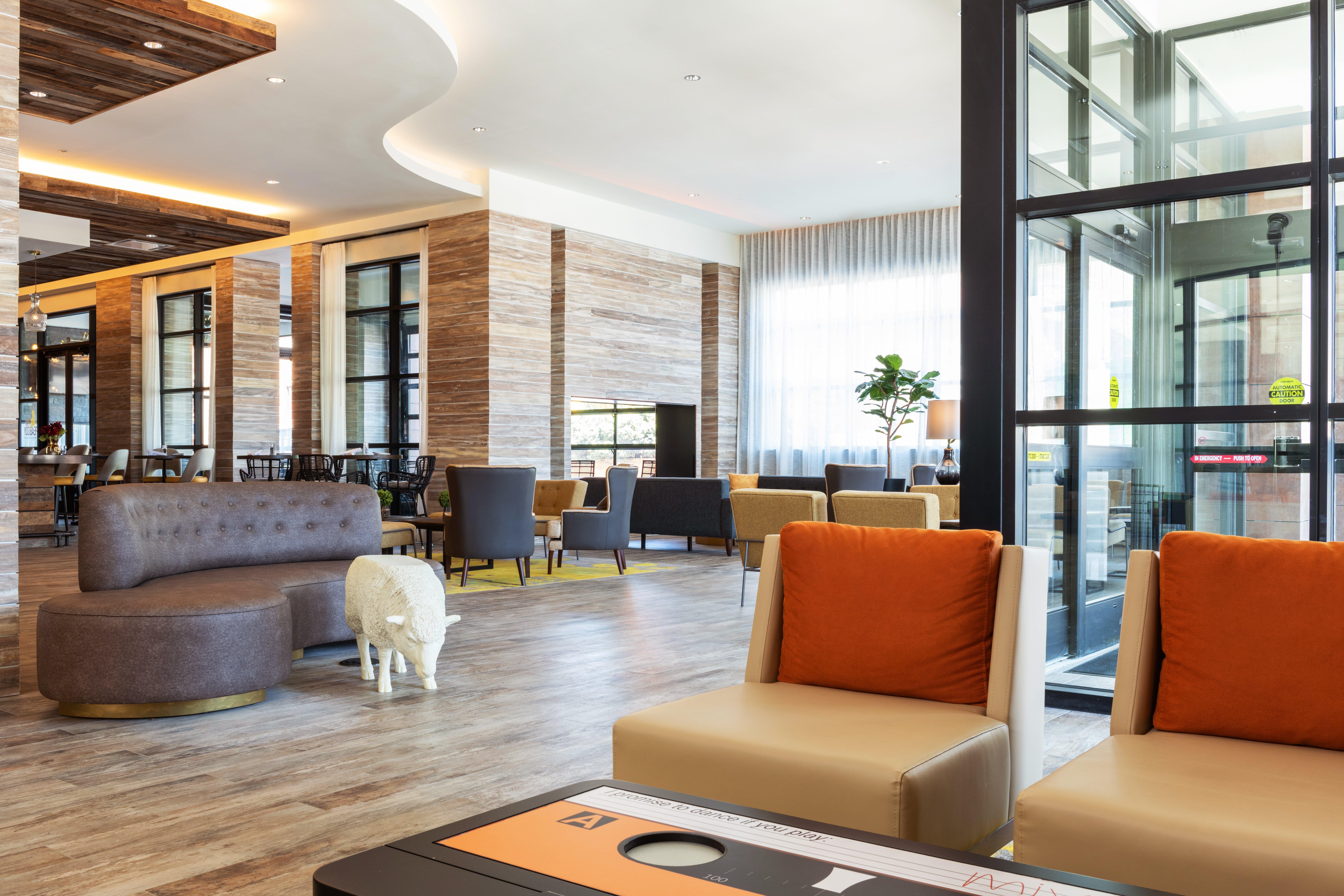 Hotel Holiday Inn & Suites Nashville Downtown - Broadway By Ihg