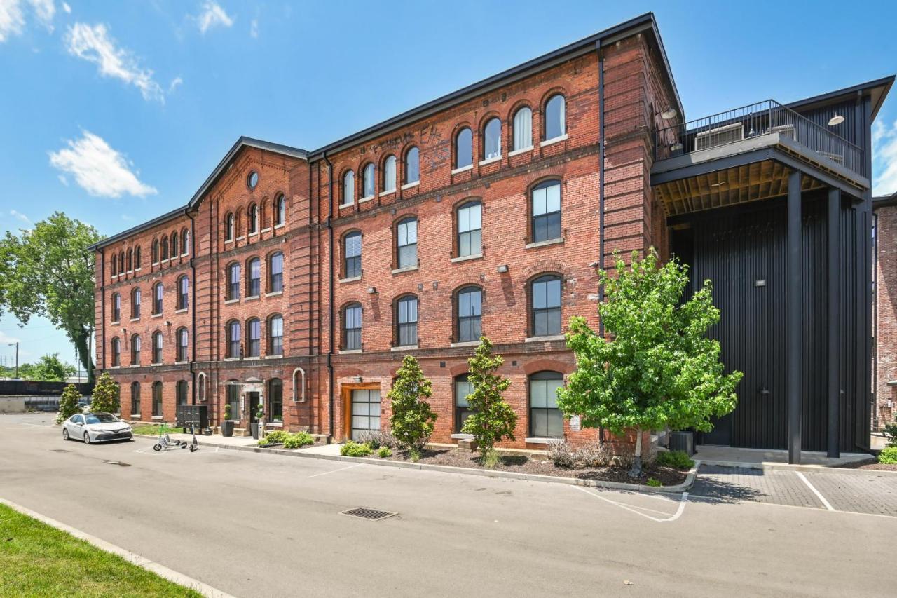 With Pool Access 2 Mi To Downtown Nashville! Apartment *