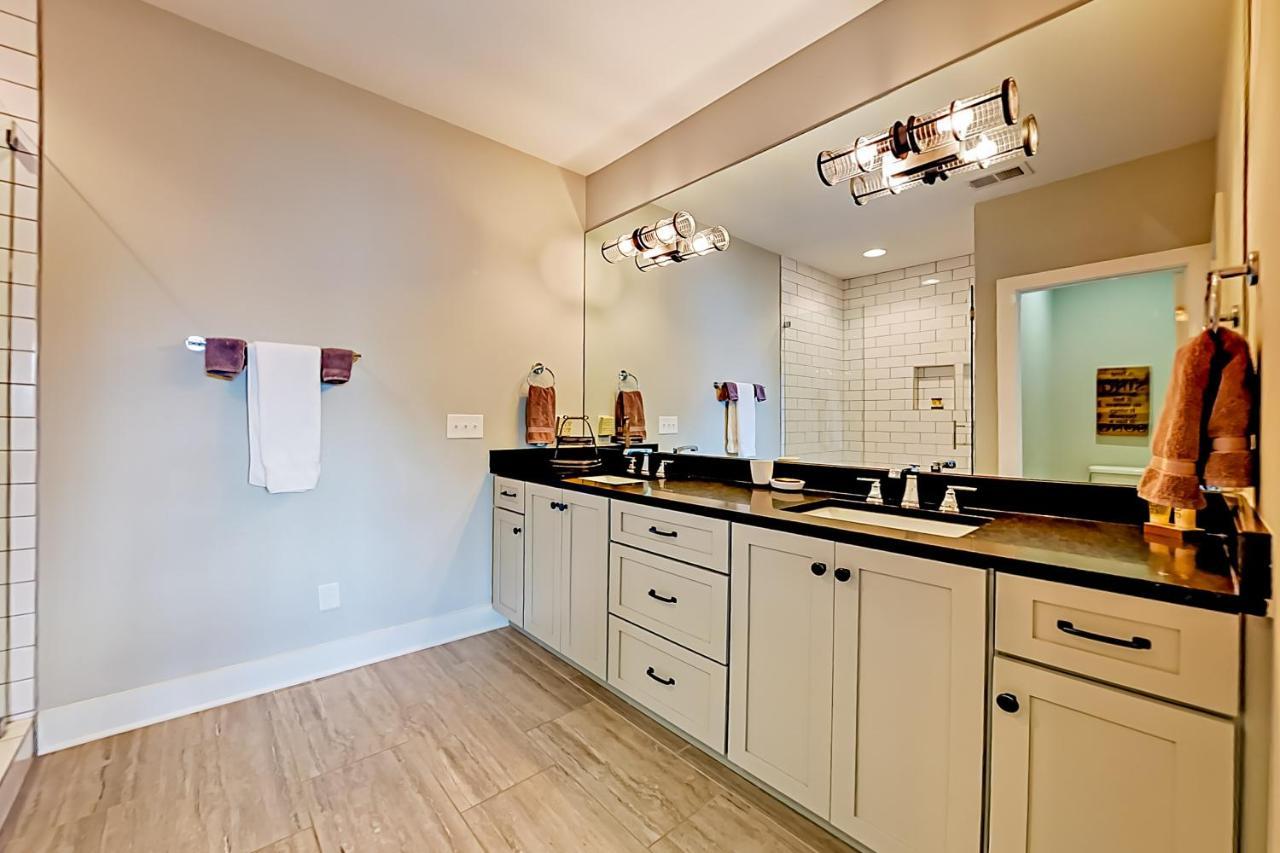 Nashville's Majesty Nashville