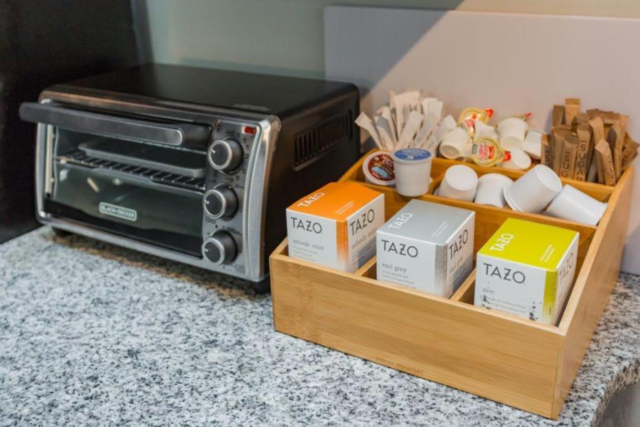 Cozysuites Music Row Alluring 1br With Free Parking 28