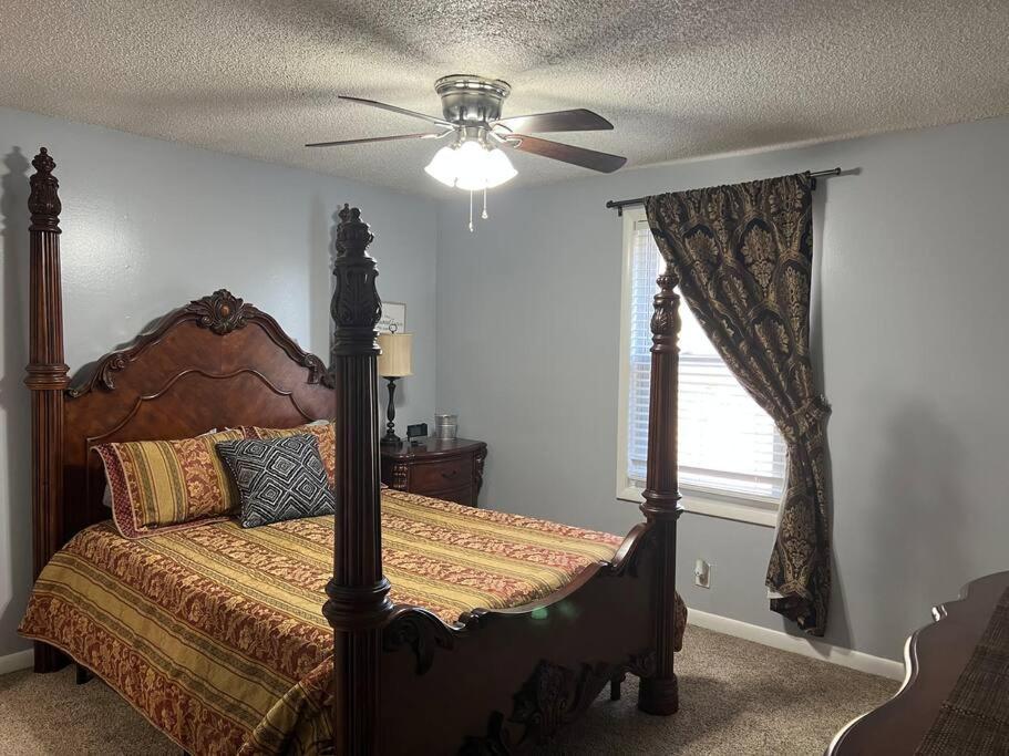 Log Close To Percy Preist Nashville