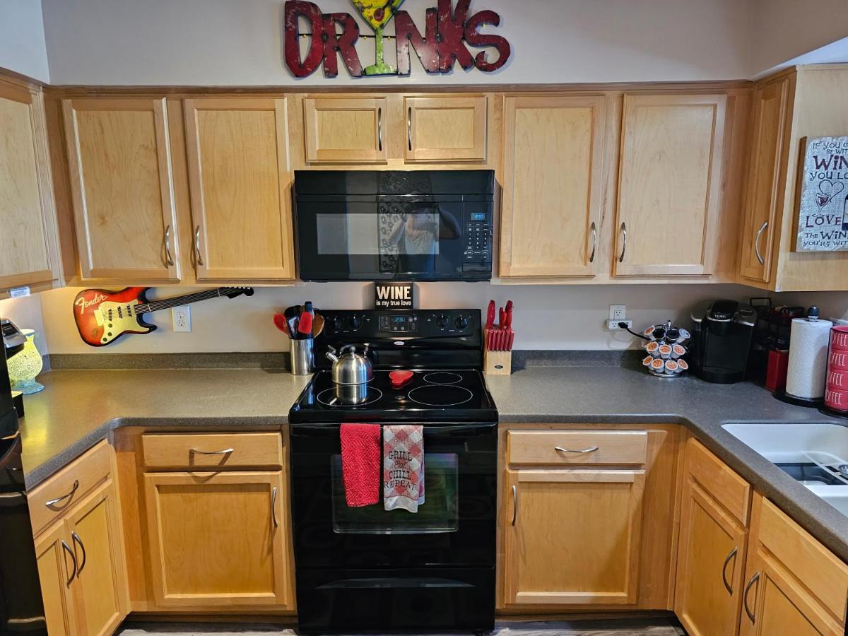 New Listing! Gorgeous Downtown Walk To On The River #3 Nashville