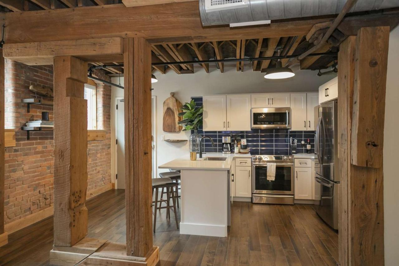 Tobacco One * Nashville