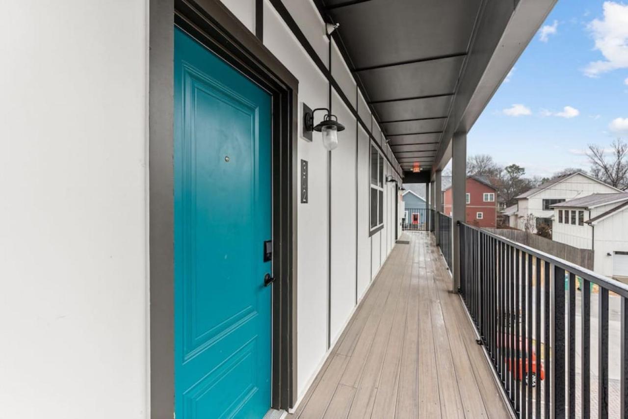Modern Spacious With Parking By Downtown Broadway Apartment Nashville