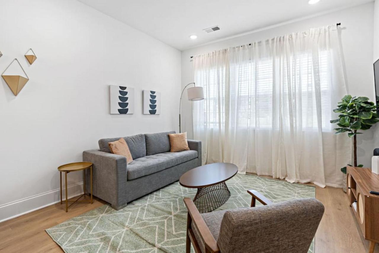 Luxury Design, Close To Broadway - 4 Beds, 2 Bedrm Apartment Nashville