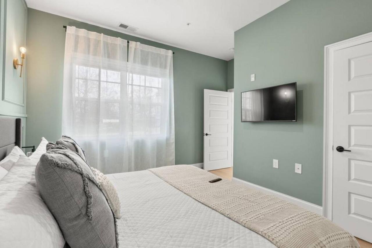 Apartment Chic Spacious 2 Bedroom Walk To Coffee And Restaurants