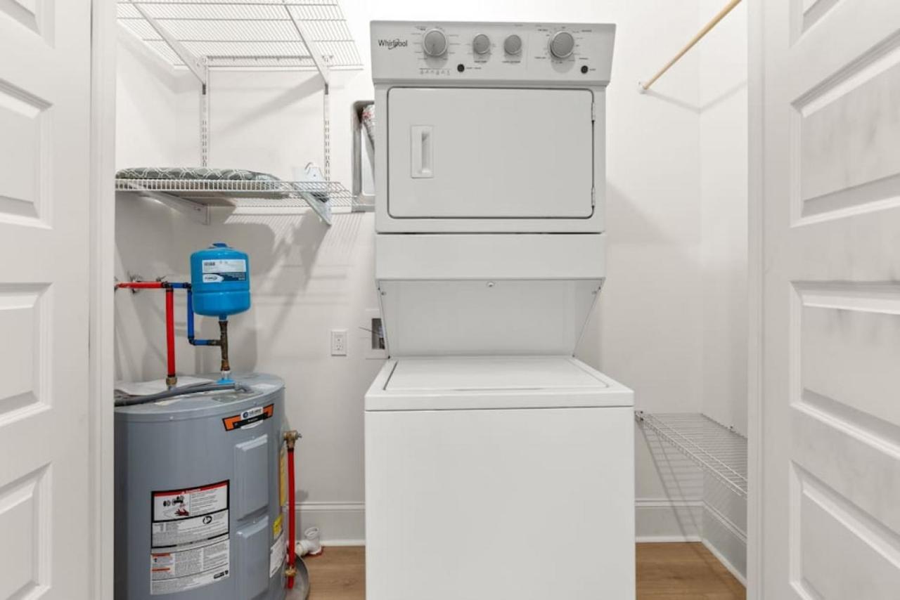 Apartment Chic Spacious 2 Bedroom Walk To Coffee And Restaurants