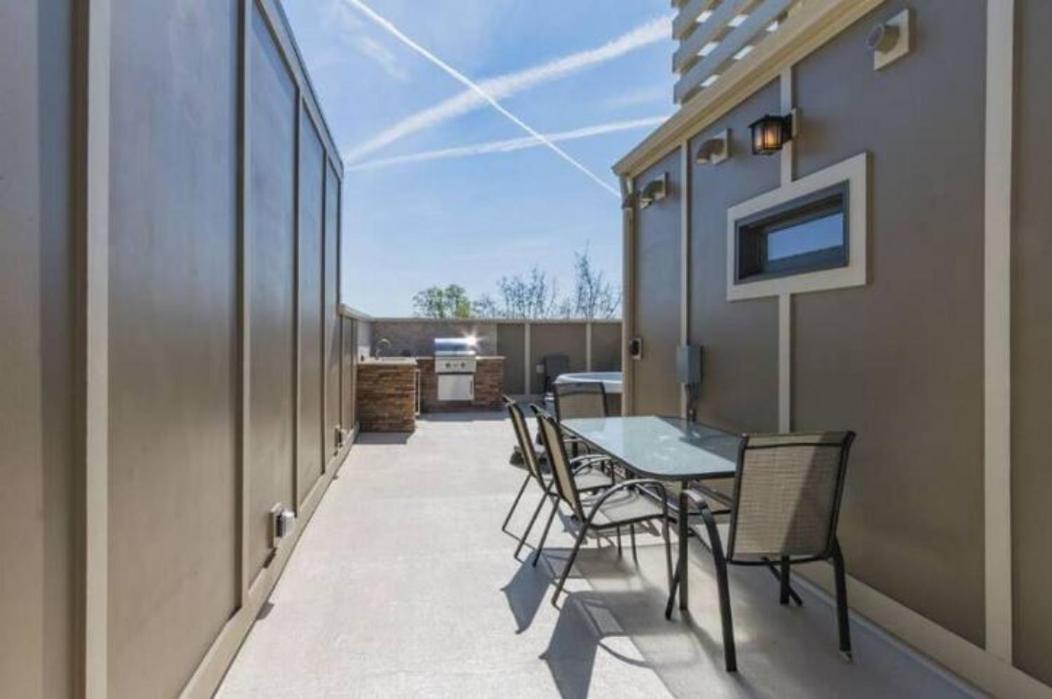 Holiday home Glitz & Guitars I Stylish 3br With Rooftop Hot Tub In East Nashville