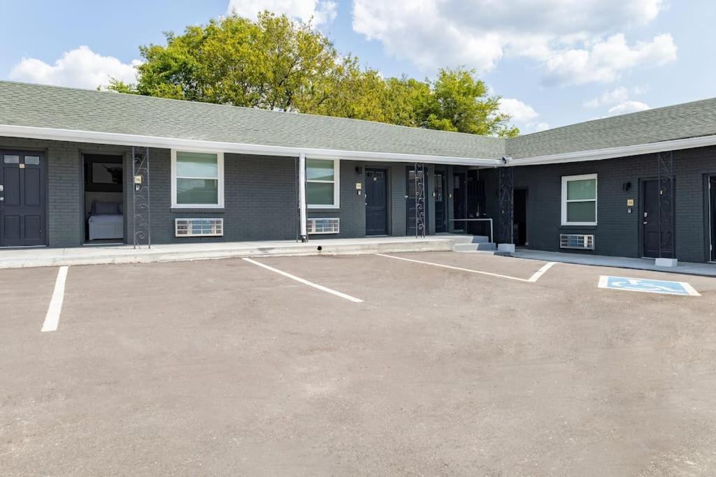 Quaint 1br 10 Min From * Nashville