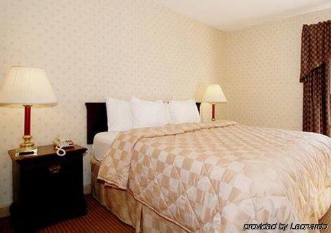 Quality Airport Hotel Nashville