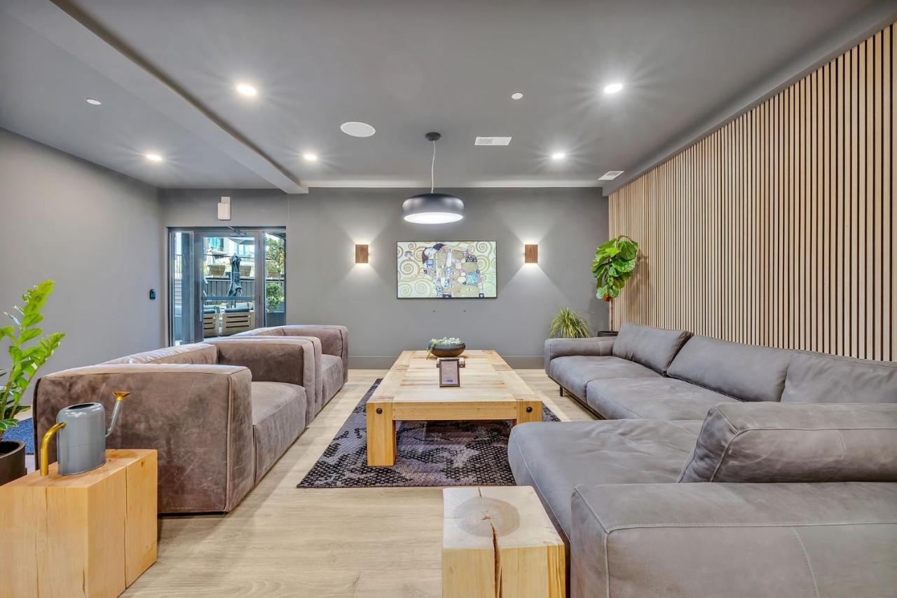 Huge Downtown Corner Unit- Pool-gym-walk 2 Broadway Aparthotel Nashville