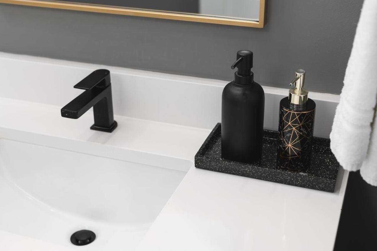 Near Downtown Broadway & Stadium - Free Parking Nashville