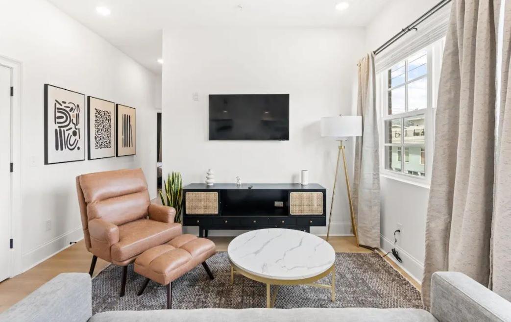 Near Downtown Broadway & Stadium - Free Parking *